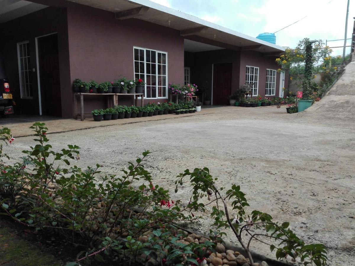 Keshiya Holiday Home Nuwara Eliya Buitenkant foto